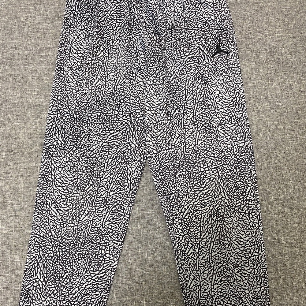 Mint Nike Jordan track pants youth large 12-13